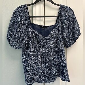 Madewell Blue & White Puff Short Sleeve Top with Button Front, Size 6